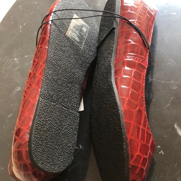 Shoes - Picture 3 of 3